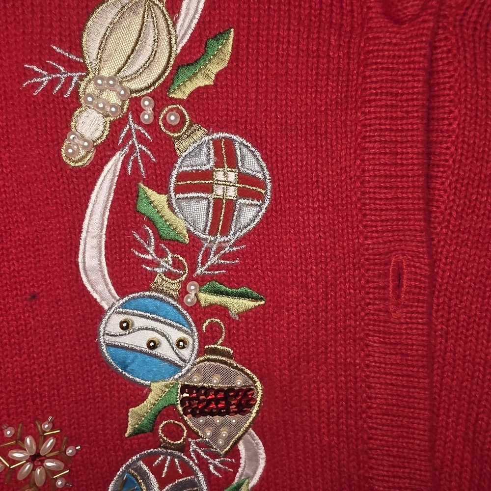 Red Cardigan with Embroidered Ornaments - Picture 3 of 5